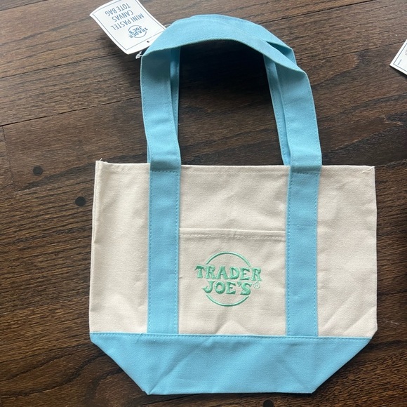 Trader Joe’s Spring Pastel Mini Canvas Tote Bags Set (4) - Picture 6 of 6